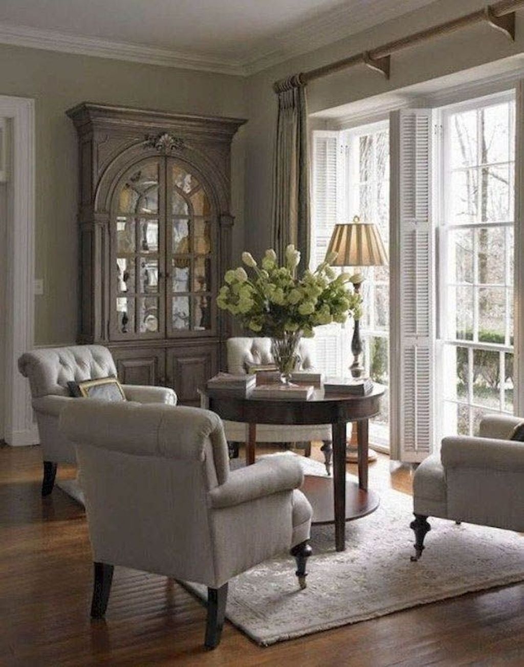 Latest Formal Living Room Decor Ideas To Look Elegant 22