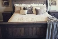 Modern Rustic Master Bedroom Design Ideas 34