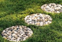 Newest Stepping Stone Pathway Ideas For Your Garden 28
