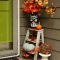 Perfect Fall Outdoor Decoration For Your Inspiration 15