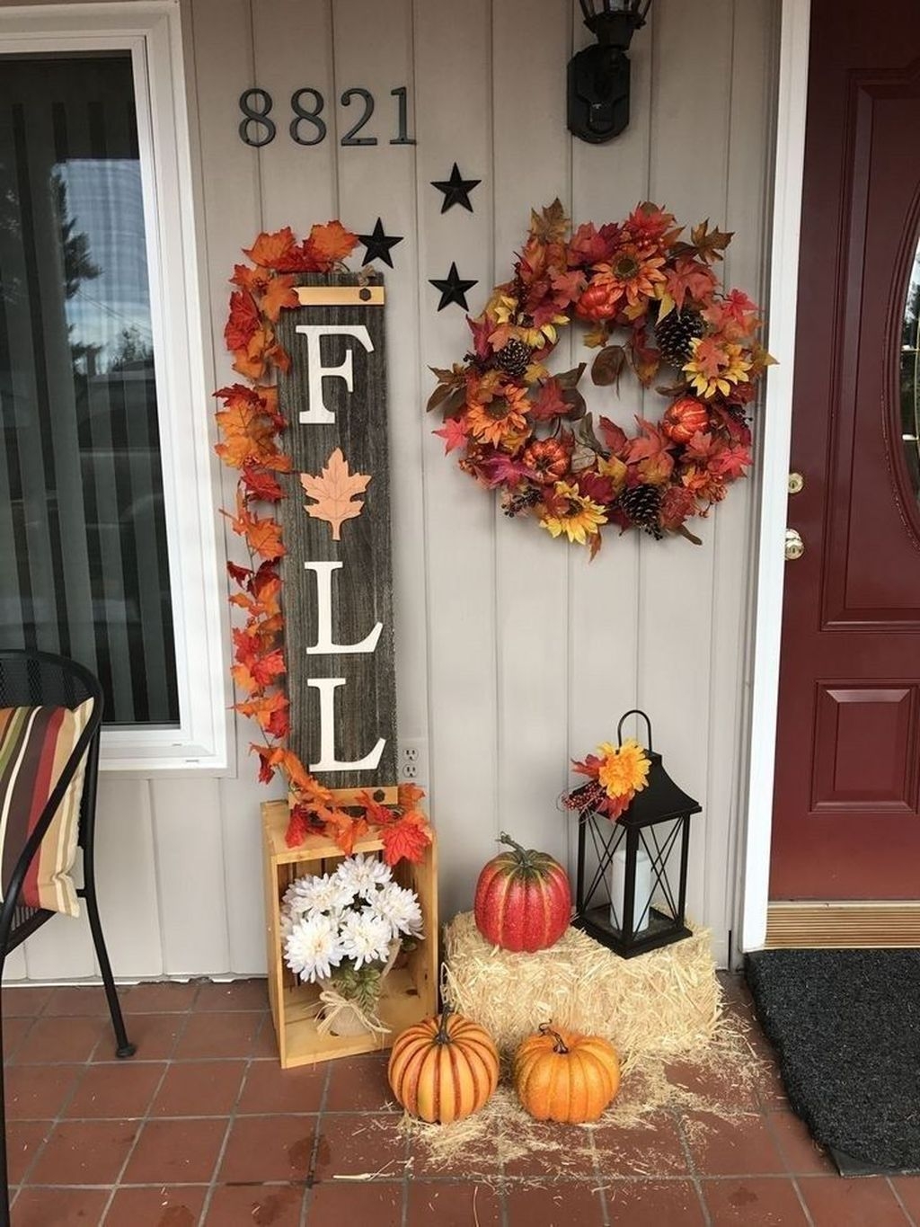 Perfect Fall Outdoor Decoration For Your Inspiration 31
