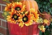 Perfect Fall Outdoor Decoration For Your Inspiration 44