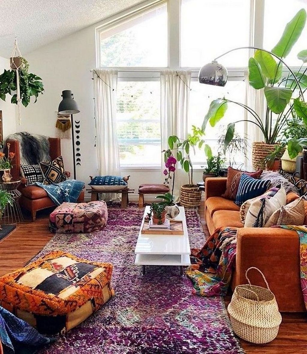 Rustic Living Room Decoration Ideas With Bohemian Style 38