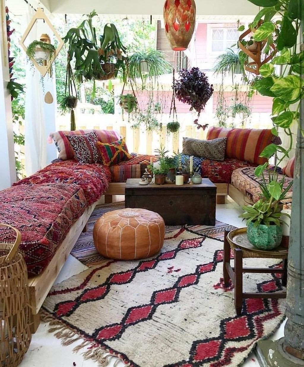 Rustic Living Room Decoration Ideas With Bohemian Style 41
