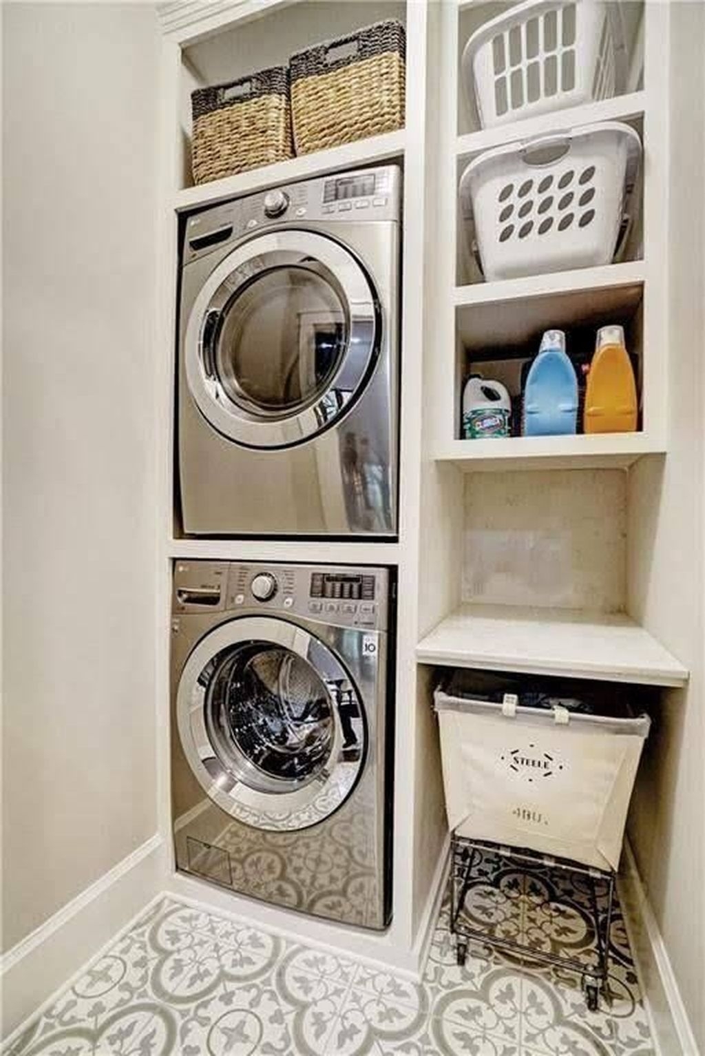 Stunning Small Laundry Room Design Ideas 07
