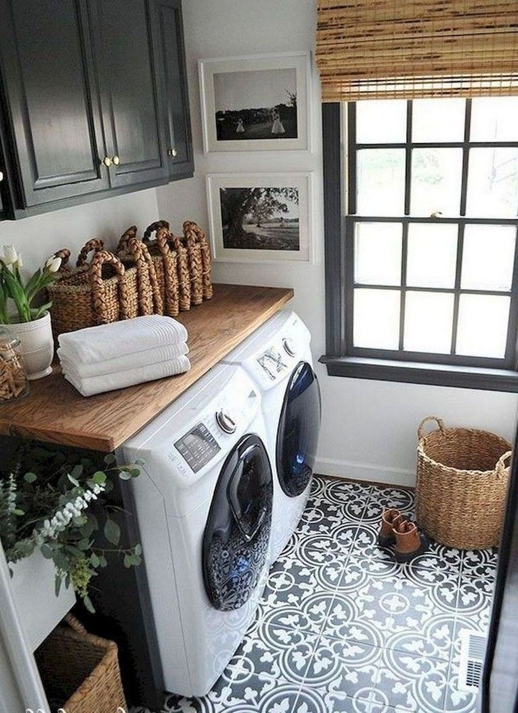 Stunning Small Laundry Room Design Ideas 32