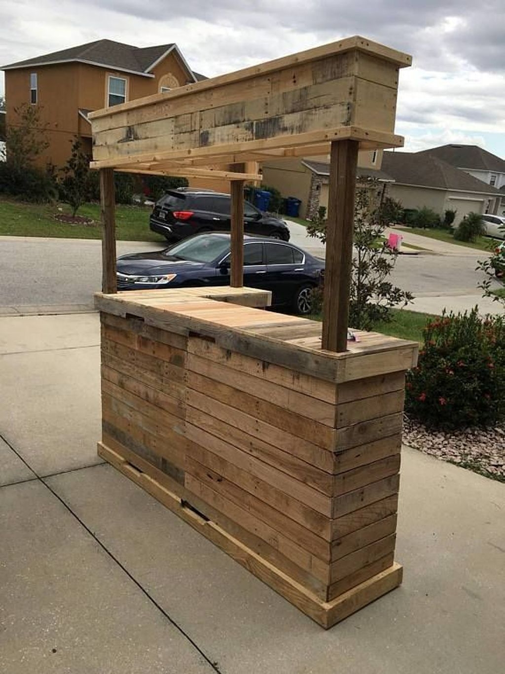 Unusual DIY Outdoor Bar Ideas On A Budget 40