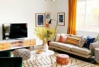 Adorable Colorful Pillow Ideas For Cozy Living Room 28