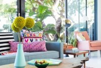 Adorable Colorful Pillow Ideas For Cozy Living Room 29
