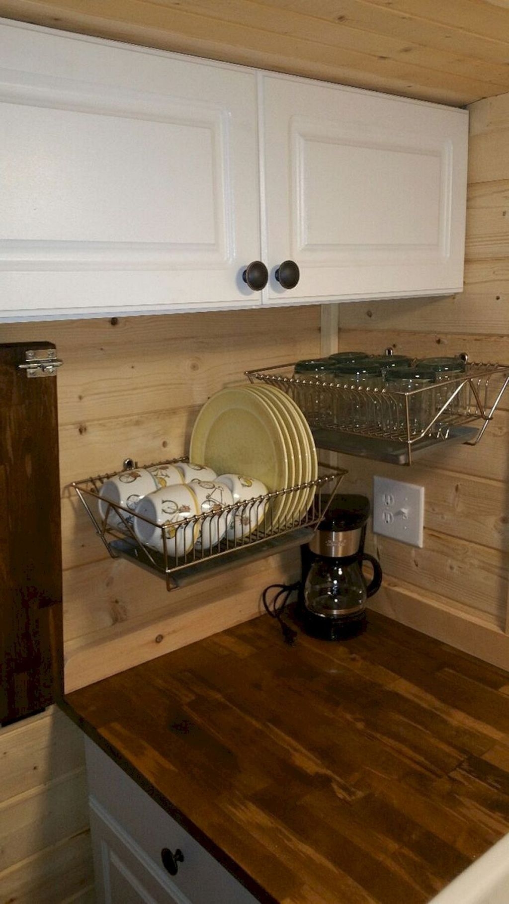 Best RV Kitchen Storage Ideas For Cozy Cook When The Camping 30