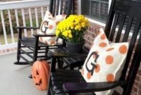 Easy And Simple Fall Porch Decoration Ideas You Must Try 07
