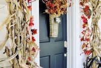 Easy And Simple Fall Porch Decoration Ideas You Must Try 21