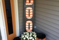 Easy And Simple Fall Porch Decoration Ideas You Must Try 26