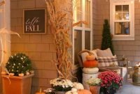Easy And Simple Fall Porch Decoration Ideas You Must Try 29
