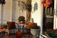 Easy And Simple Fall Porch Decoration Ideas You Must Try 32
