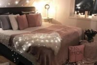 Fabulous DIY Small Bedroom Decoration Ideas On A Budget 25