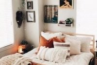 Fabulous DIY Small Bedroom Decoration Ideas On A Budget 27