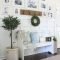 Inspiring Living Room Wall Decoration Ideas You Can Try 31