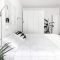 Minimalist Bedroom Decoration Ideas That Looks More Cool 28
