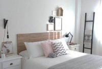 Minimalist Bedroom Decoration Ideas That Looks More Cool 43