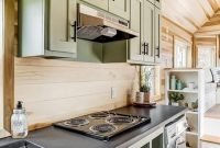 Wonderful Kitchen Cabinets Ideas For Your Tiny House 07
