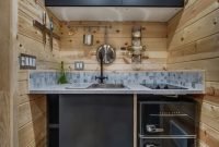 Wonderful Kitchen Cabinets Ideas For Your Tiny House 29