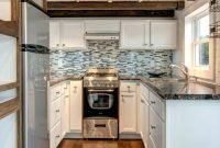 Wonderful Kitchen Cabinets Ideas For Your Tiny House 35