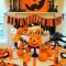 Astonishing Halloween Table Decoration That Perfect For This Year 35