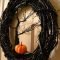 Creative DIY Halloween Wreath Design For The Thriller Night 36