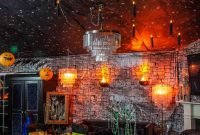 Creepy Decorations Ideas For A Frightening Halloween Party 08