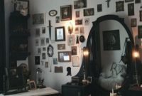 Frightening Witch Home Interior Decoration Ideas For Halloween 23