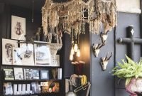 Frightening Witch Home Interior Decoration Ideas For Halloween 44