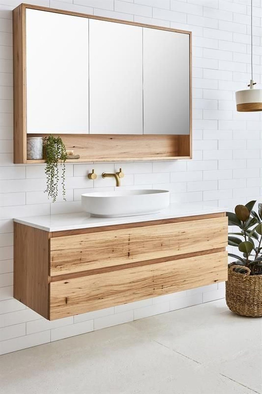 Inspiring Bathroom Decoration Ideas With Wooden Storage 25