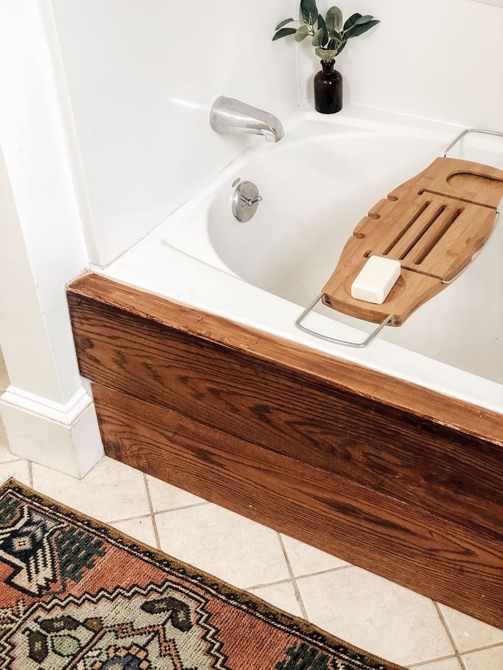 Inspiring Bathroom Decoration Ideas With Wooden Storage 39