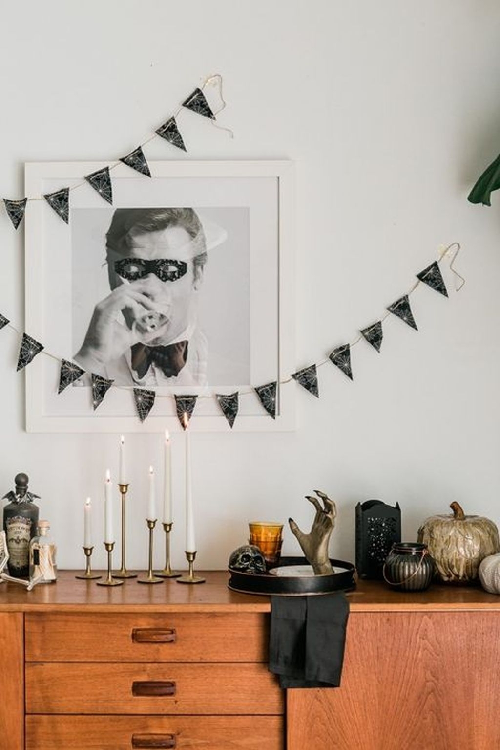 Magnificent DIY Halloween Interior Decorating Ideas That So Inspire 13