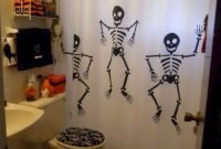 Scary Halloween Decorating Ideas For Your Bathroom 34