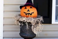Spooktacular Halloween Outdoor Decoration To Terrify People 47