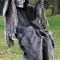 Spooktacular Halloween Outdoor Decoration To Terrify People 48
