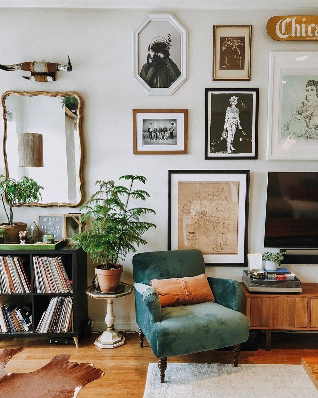 Stylish Bohemian Style Living Room Decoration Ideas 53