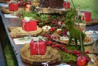 Adorable Christmas Table Setting Ideas You'll Want To Copy 05