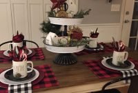 Adorable Christmas Table Setting Ideas You'll Want To Copy 11