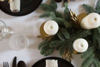 Adorable Christmas Table Setting Ideas You'll Want To Copy 16