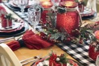 Adorable Christmas Table Setting Ideas You'll Want To Copy 27