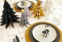 Adorable Christmas Table Setting Ideas You'll Want To Copy 30