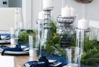 Adorable Christmas Table Setting Ideas You'll Want To Copy 31
