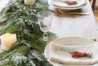 Adorable Christmas Table Setting Ideas You'll Want To Copy 36