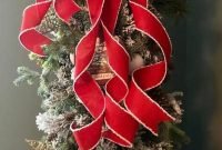 Amazing Red And White Christmas Tree Decoration Ideas 15