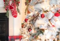 Amazing Red And White Christmas Tree Decoration Ideas 28