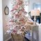 Amazing Red And White Christmas Tree Decoration Ideas 35