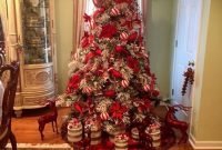 Amazing Red And White Christmas Tree Decoration Ideas 47